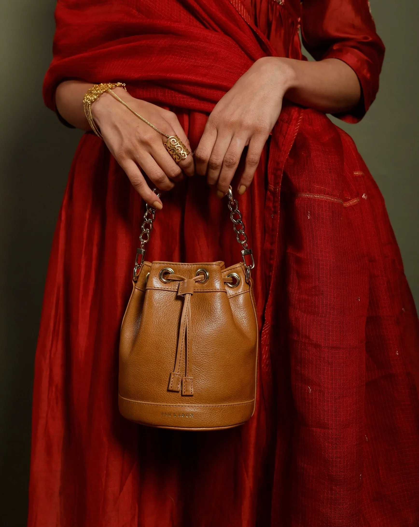 Bombay Bucket Leather Bag
