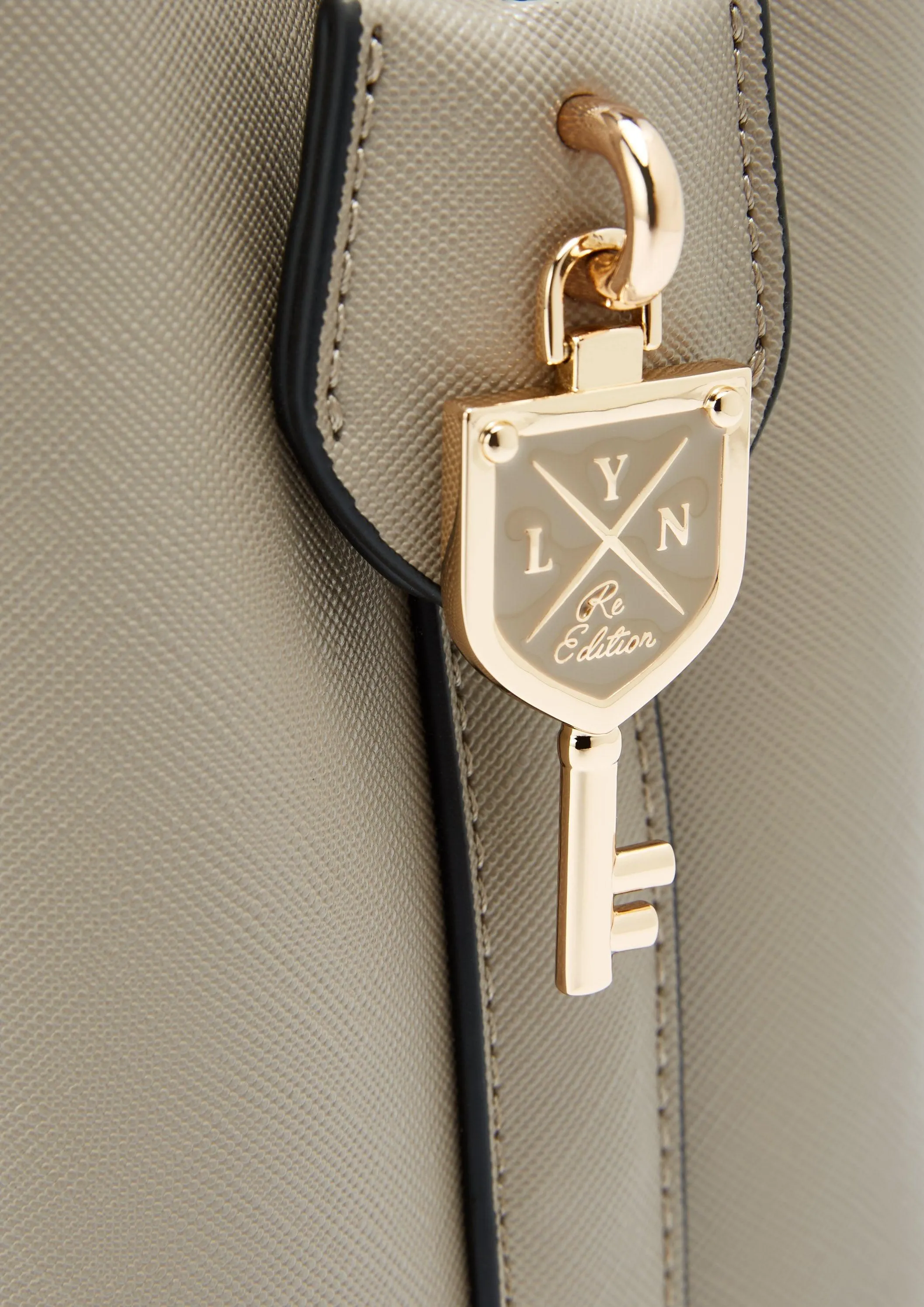 Carina Re-Edition S Bucket Bag - Taupe