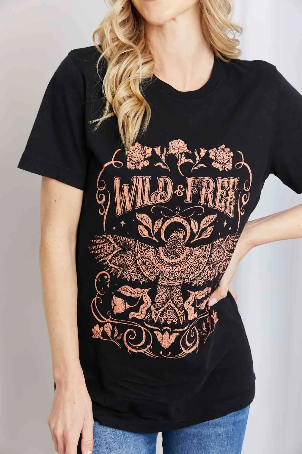 Full Size WILD FREE Graphic Round Neck Tee
