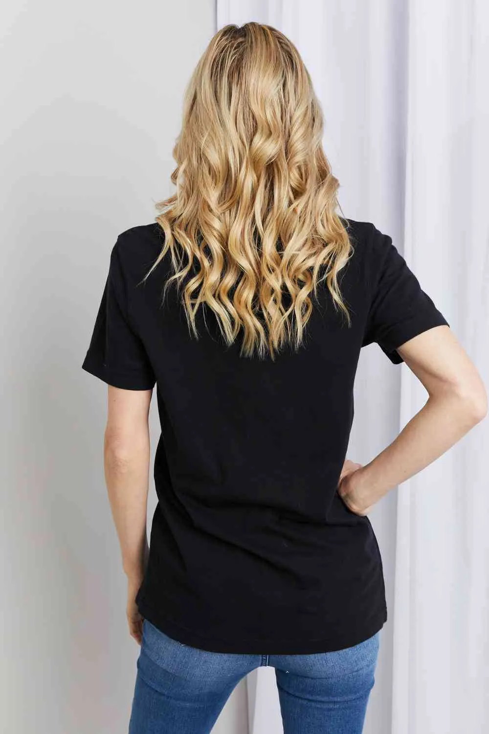 Full Size WILD FREE Graphic Round Neck Tee