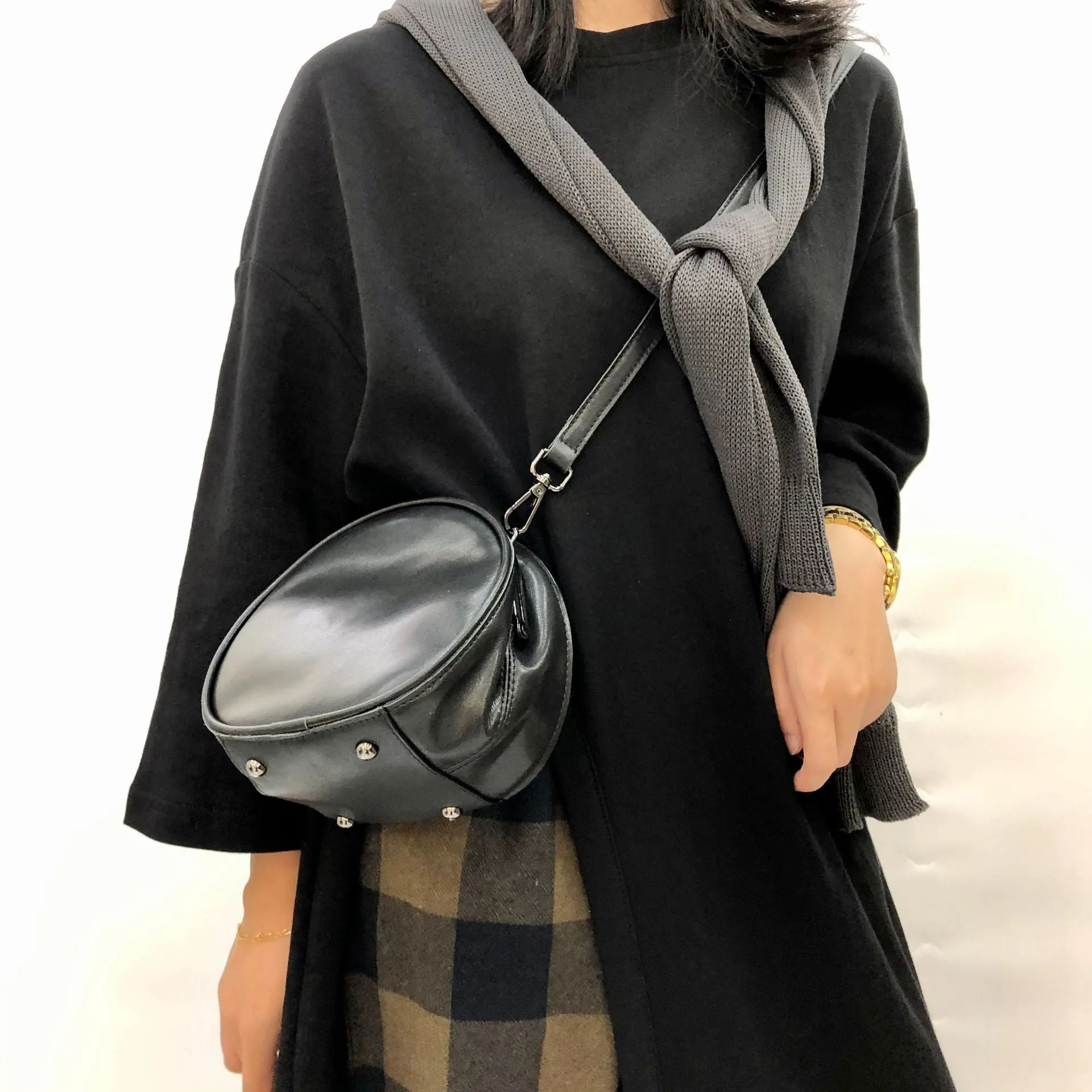 Ladies Chic Circles Elegant Round Leather Shoulder Bag Perfect for Women