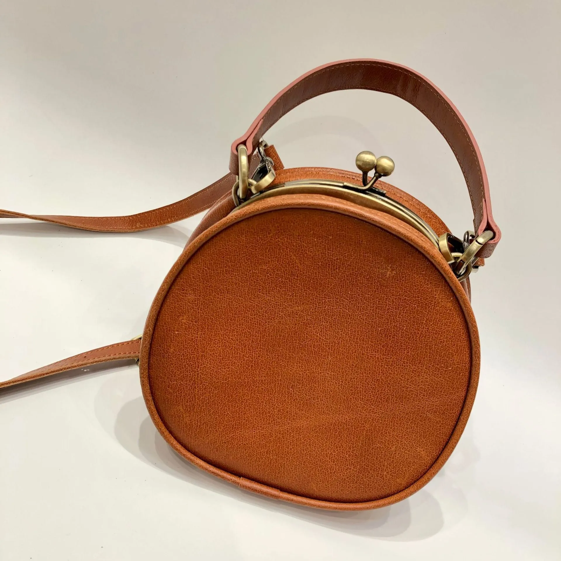 Ladies Chic Circles Elegant Round Leather Shoulder Bag Perfect for Women