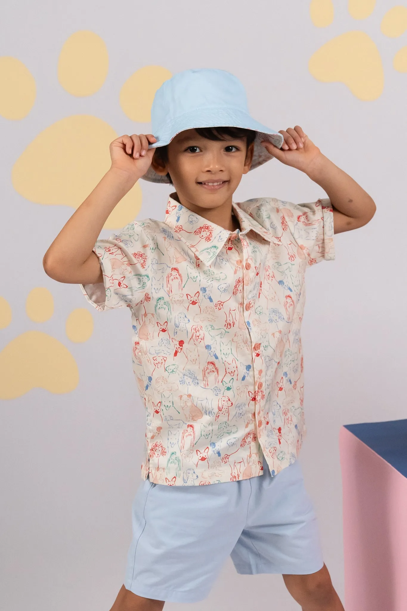 Reversible Bucket Hat - Colourful Puppies